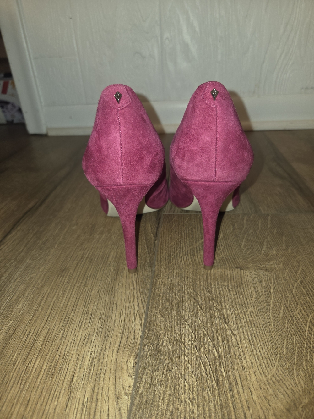 Sam Edelman Pink Suede Pointed-Toe Pumps - Picture 2 of 4